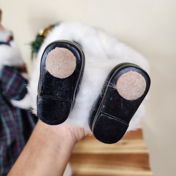 Blue Velvet Velour Plaid Boy and Girl Christmas Carolers Set Christmas Decor - Picture 12 of 14